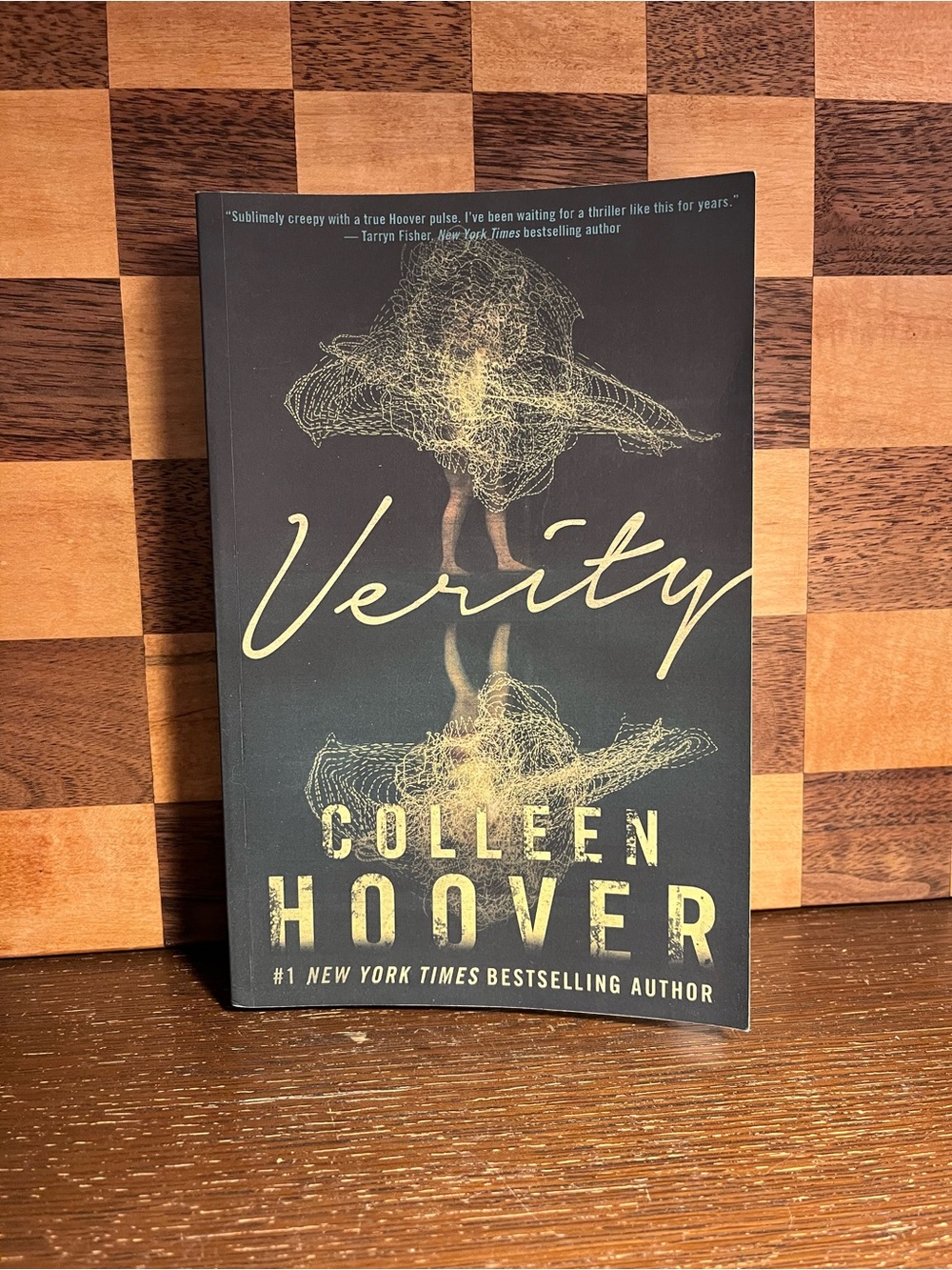 Verity by Colleen Hoover A711